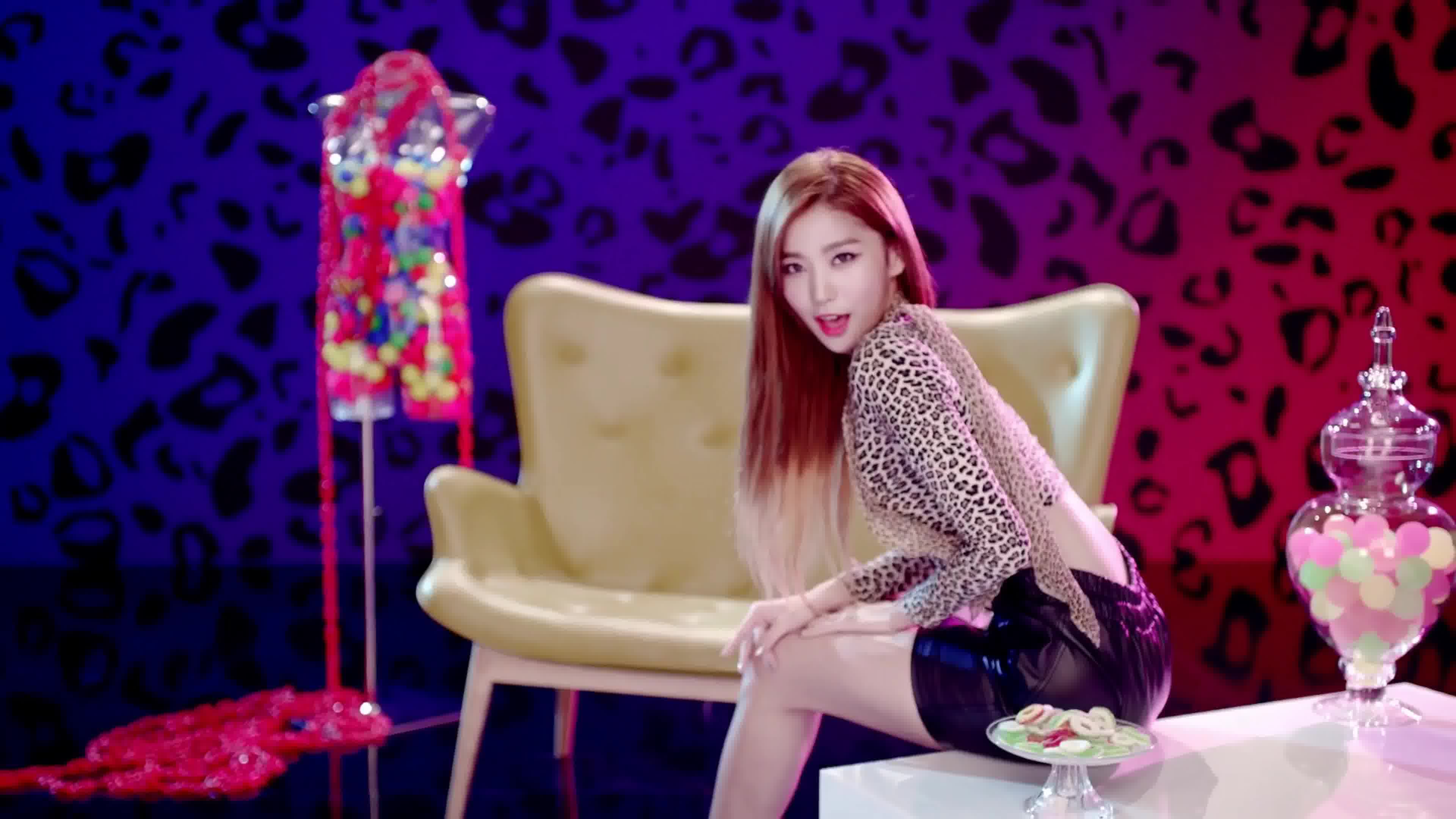 [4k高清mv]hellovenus - stickysticky_哔哩哔哩_bilibili