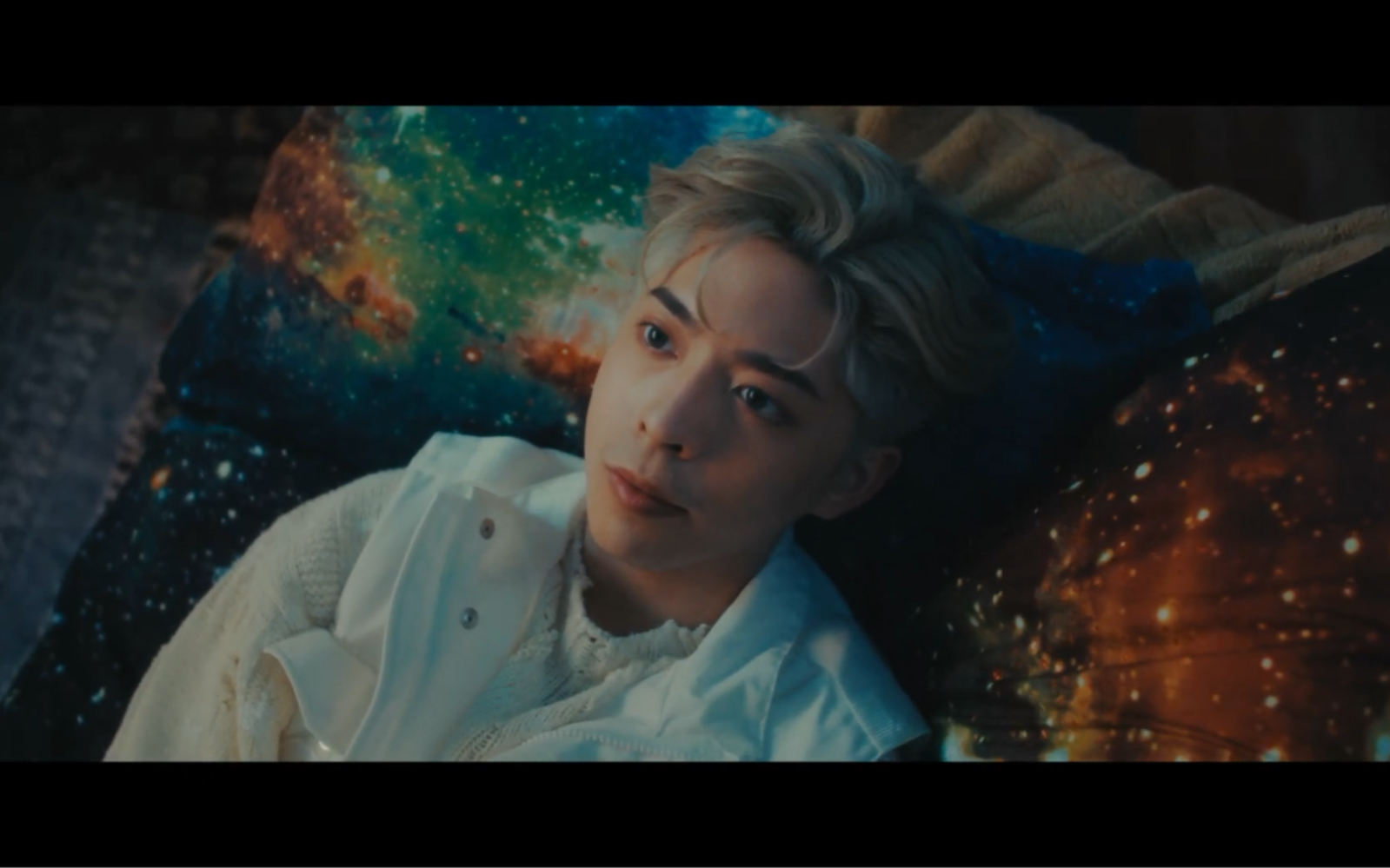 edan 吕爵安 《loverse》 official music video