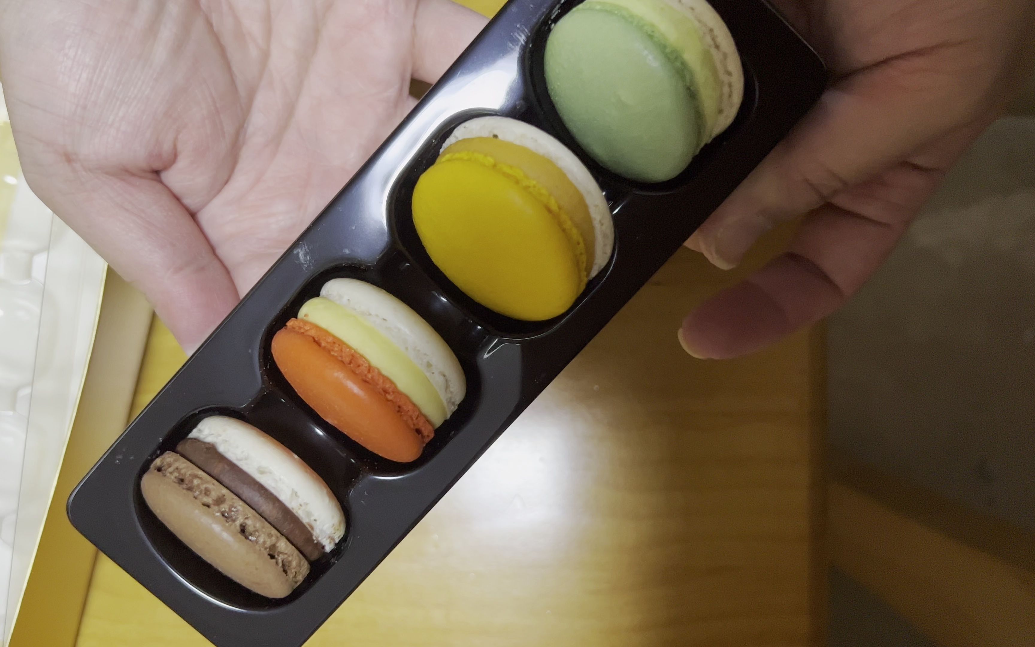 【杜比视界】【hdr】【4k】星巴克虎年行大运马卡龙优惠礼盒开箱