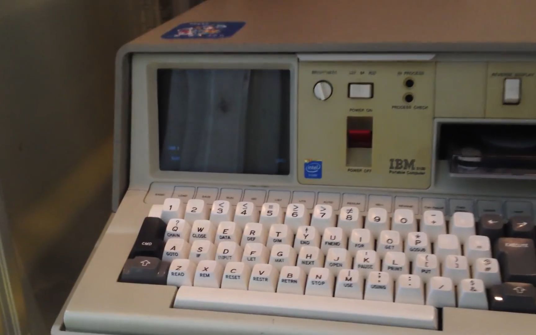 使用IBM5100的基本操作,例如输出Hello World