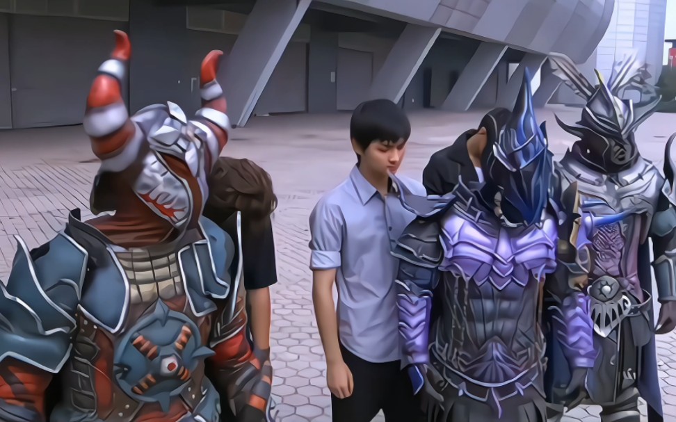 幽冥三队长喝下断念毒 再次于铠甲小队决战 路法放出王牌