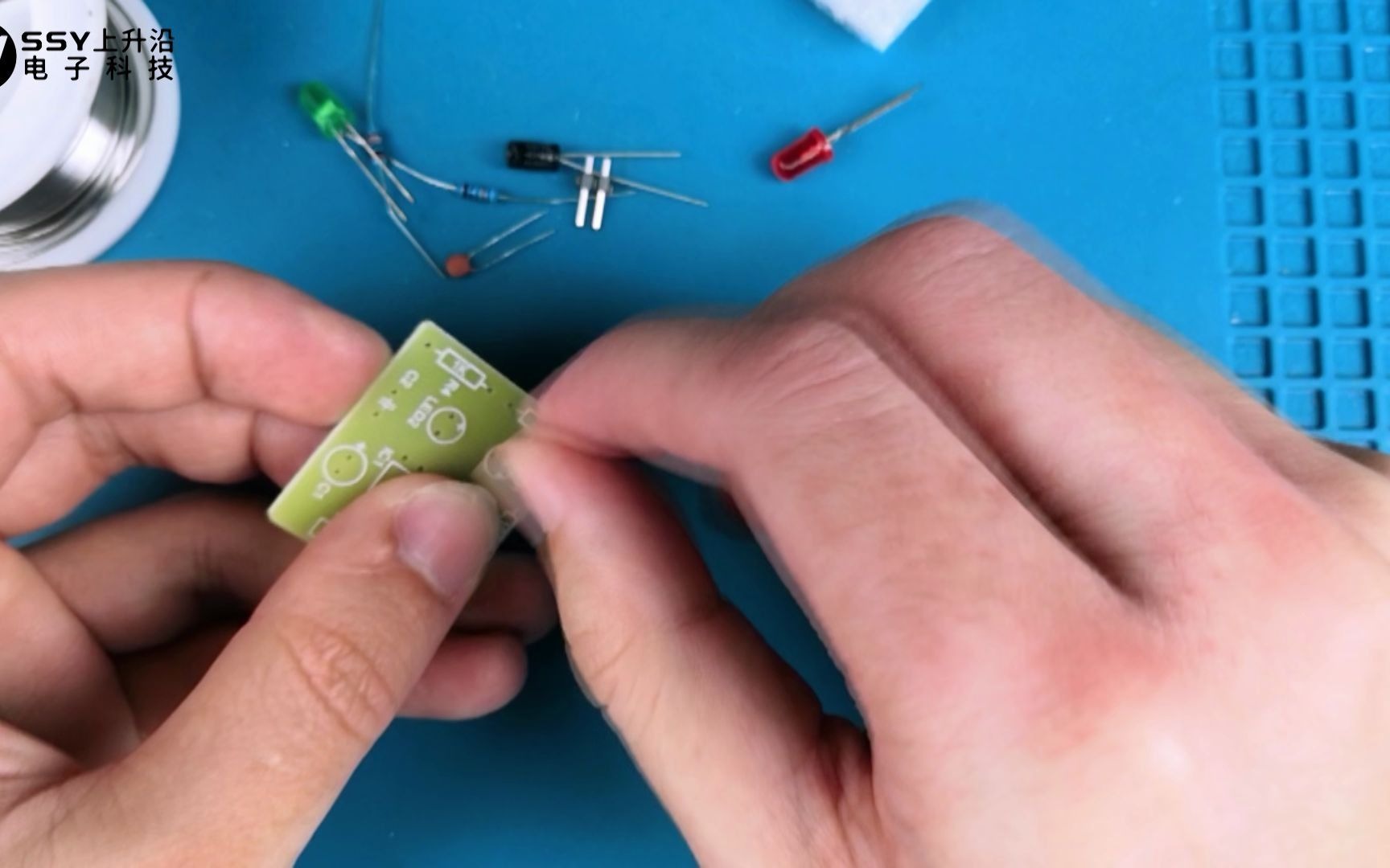 ne555双色闪光灯