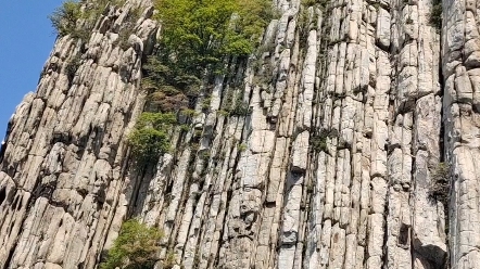 18亿年,远古洪荒巨作,河南嵩山地貌奇观“书册崖”哔哩哔哩bilibili