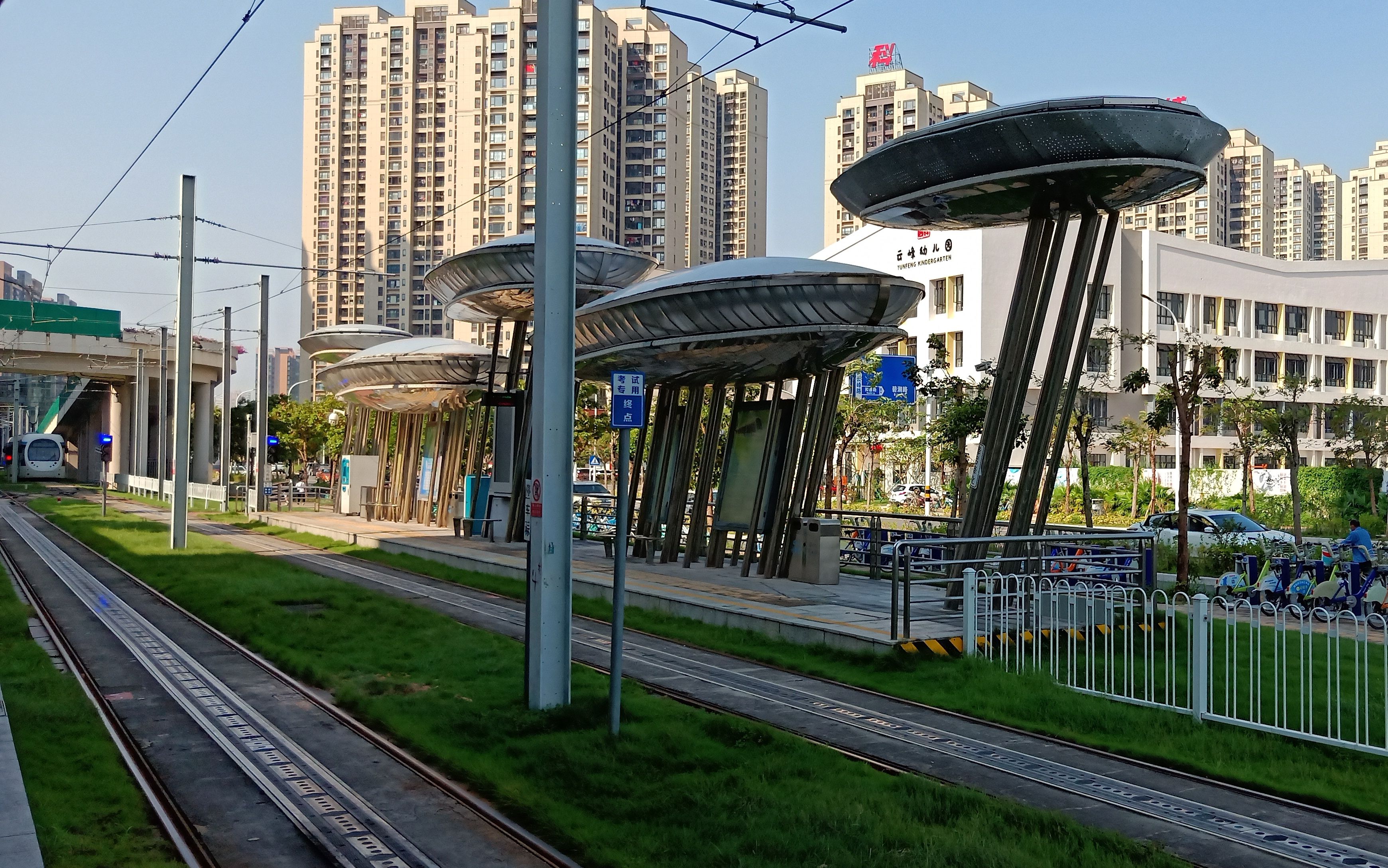 绝版视频珠海有轨电车恒雅名苑站上冲小镇站区间前方展望