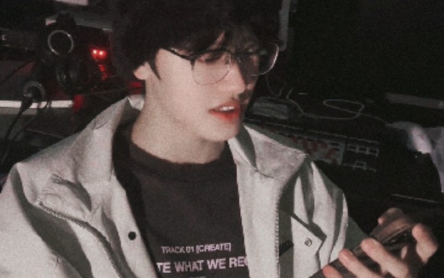 我说张极是戴眼镜的神不过分吧#帅#张极#心动