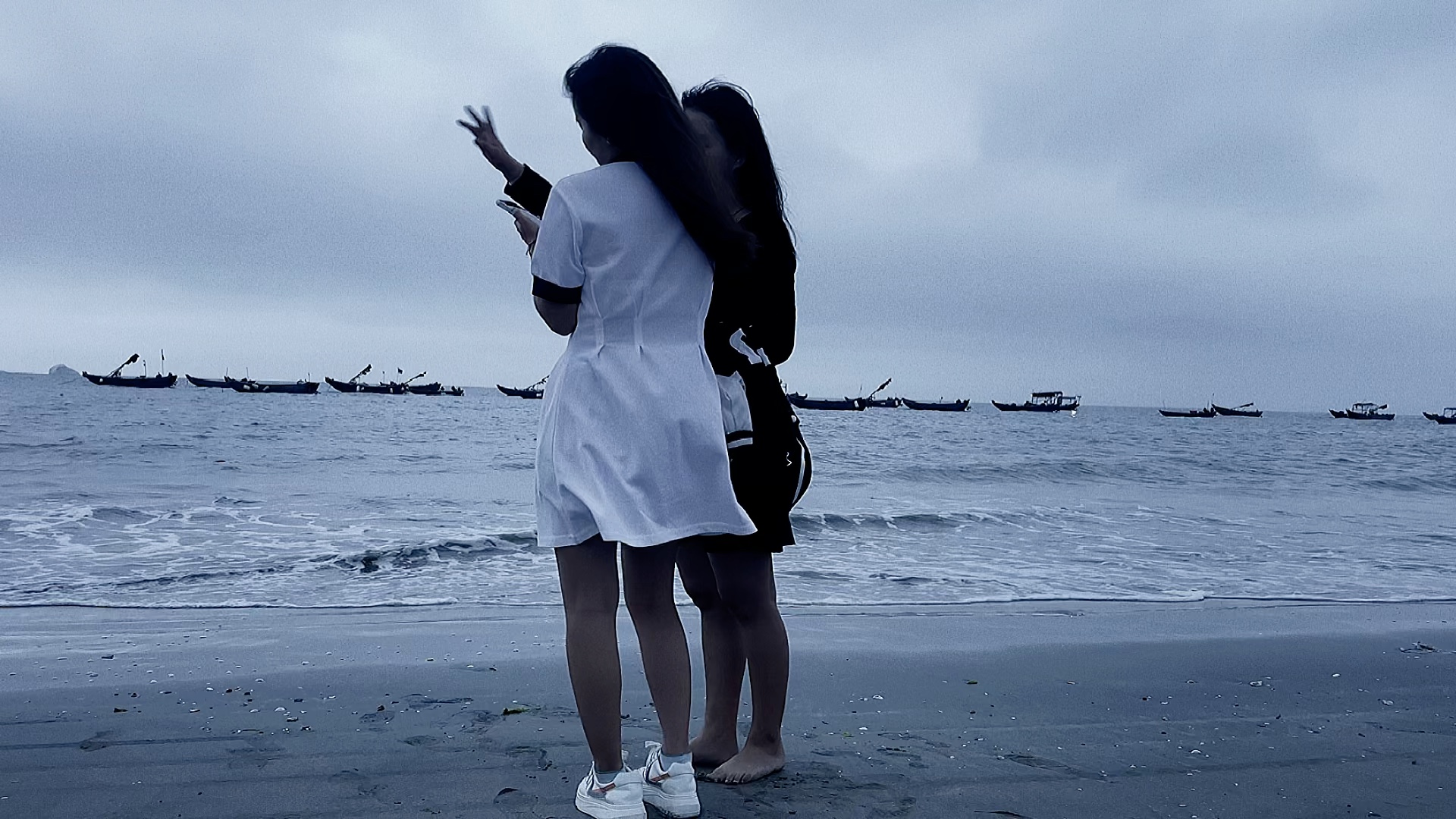 大海有美女