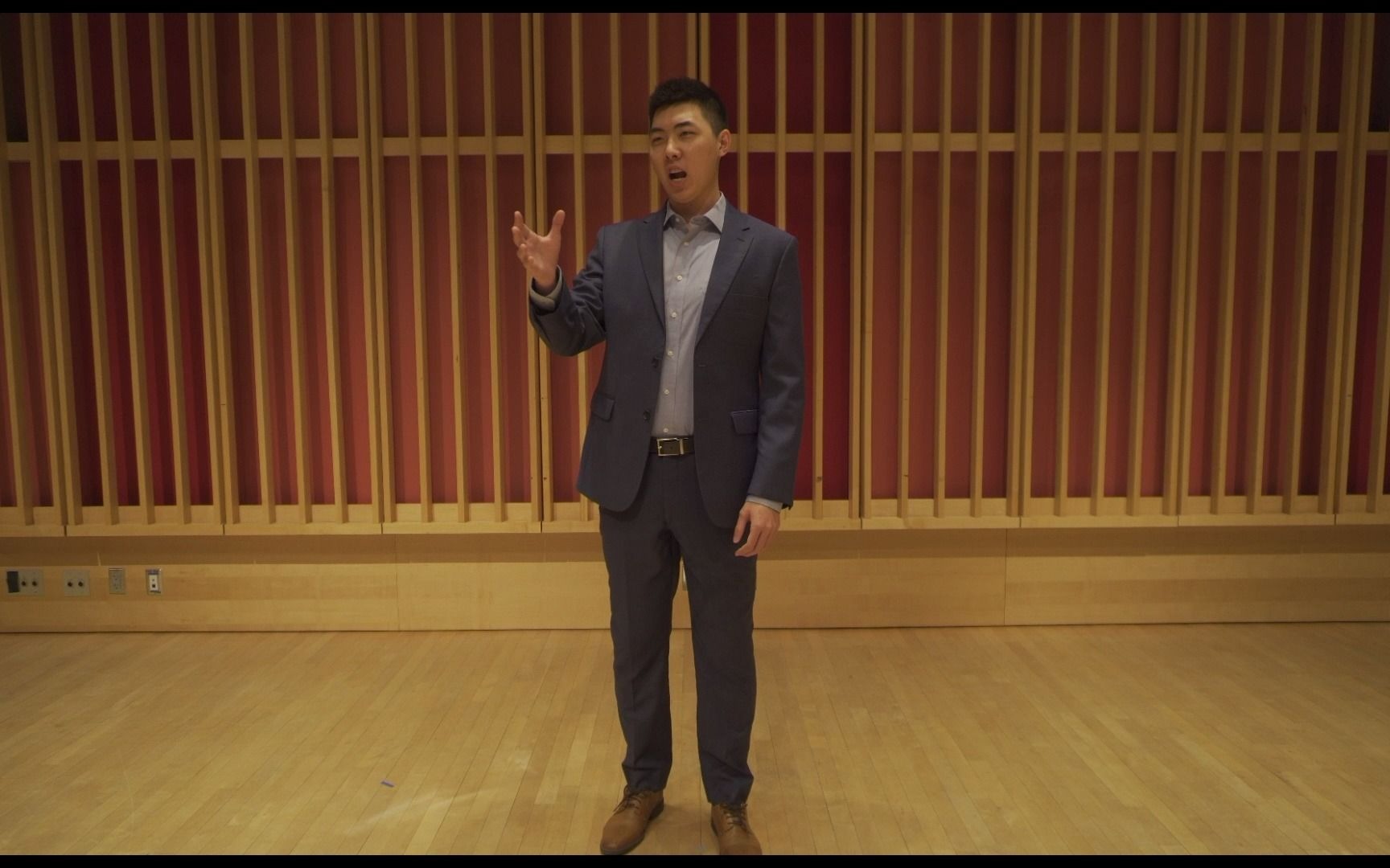 i know a bank 刘川源 假声男高音