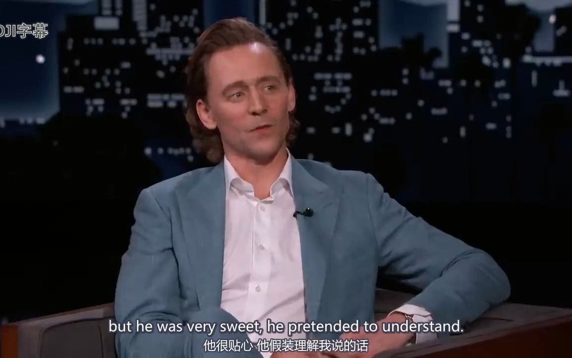 [图]【Tom Hiddleston】抖森最新做客鸡毛秀【中英熟肉】抖森去年圣诞不幸阳了 《洛基》第二季全员回归 在第三集里用挪威语唱的歌登上B榜第八