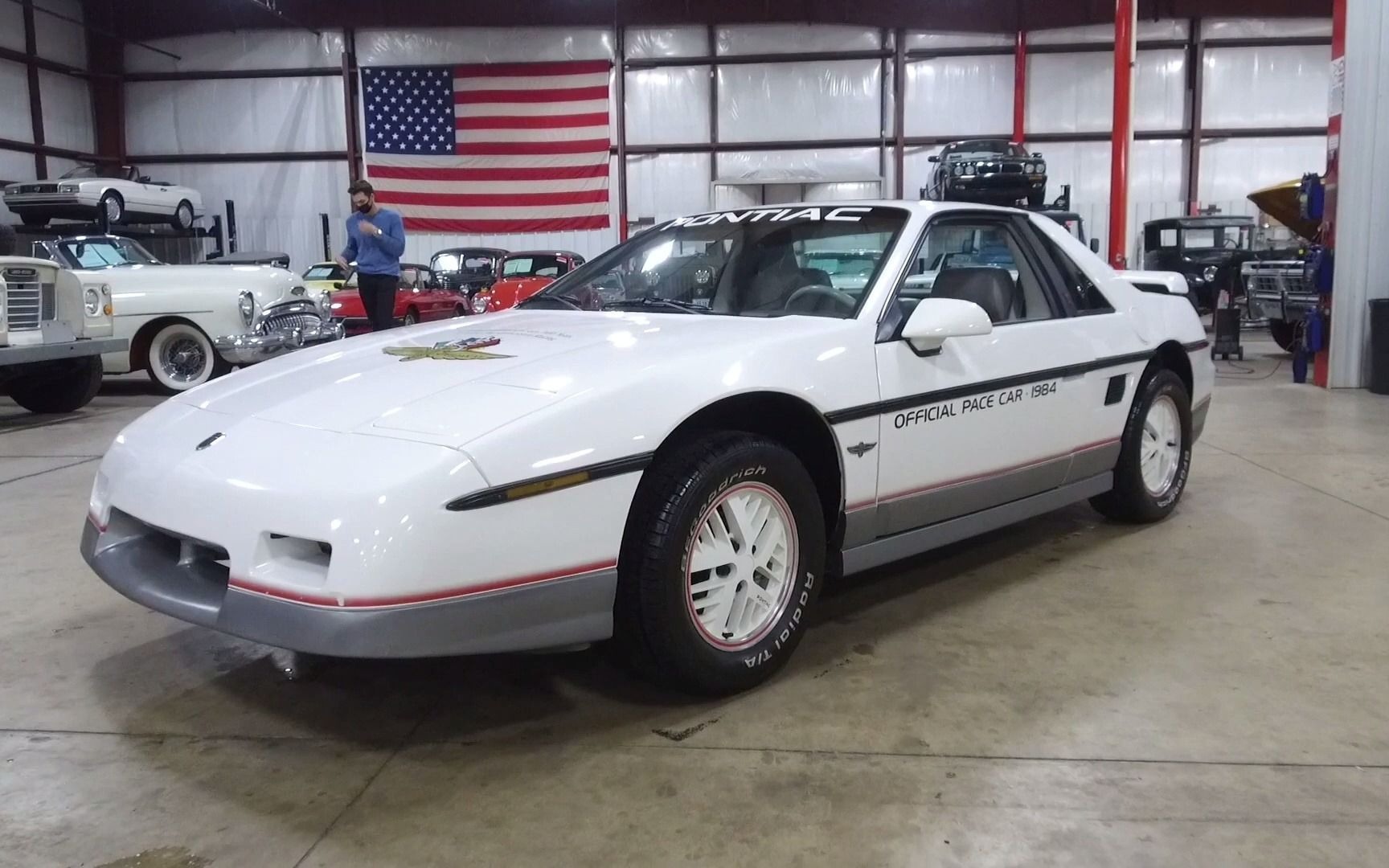 【美国老车实拍系列】——1984庞蒂亚克fiero