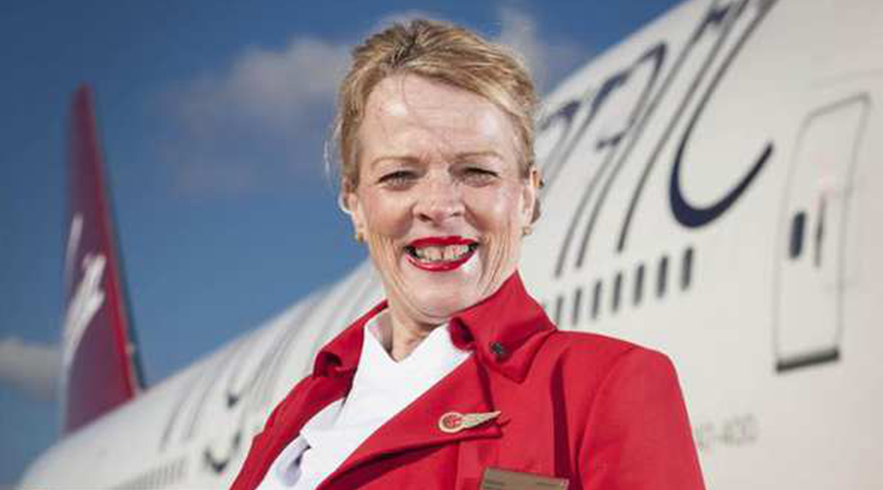 为什么美国的空姐都是"大妈"?航空公司没有设定年龄限制吗?