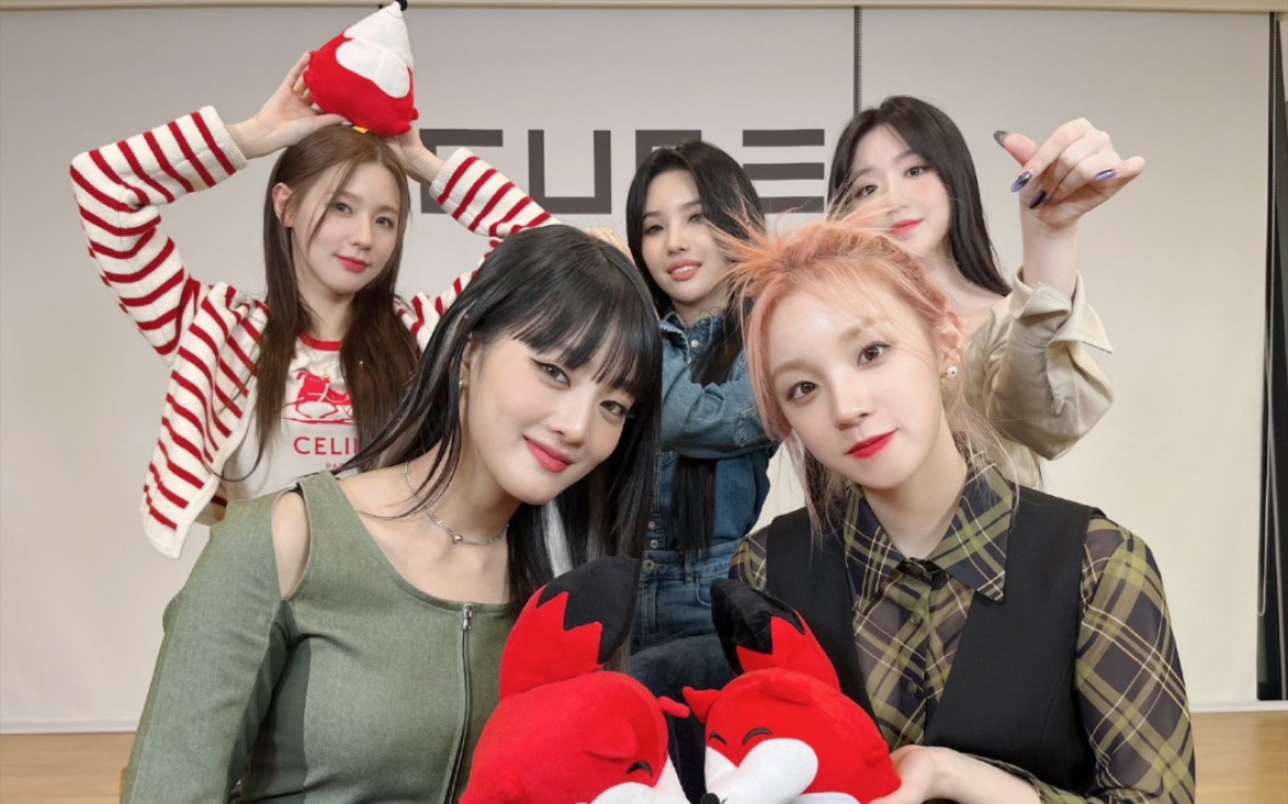 宋雨琦[超话]##宋雨琦可盐可甜# 啊啊啊老婆站c了简直太帅了吧[爱鉣]