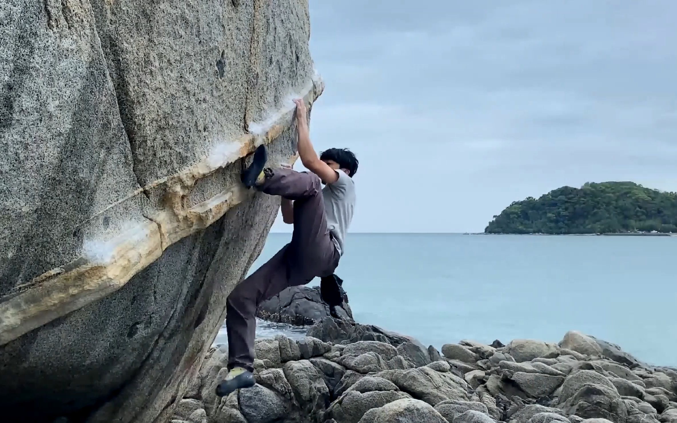 [攀岩|抱石] 福岡「トラハ91ース v5」