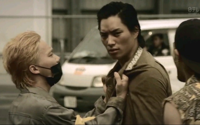 热血街区就这还敢揪着大和的衣领找山王的茬当山王是山羊呢