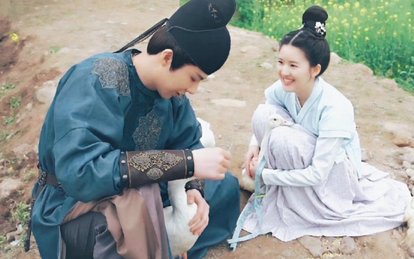 【皓嫣花絮cut】田间ktv可还行_哔哩哔哩 (゜-゜)つロ 干杯~-bilibili