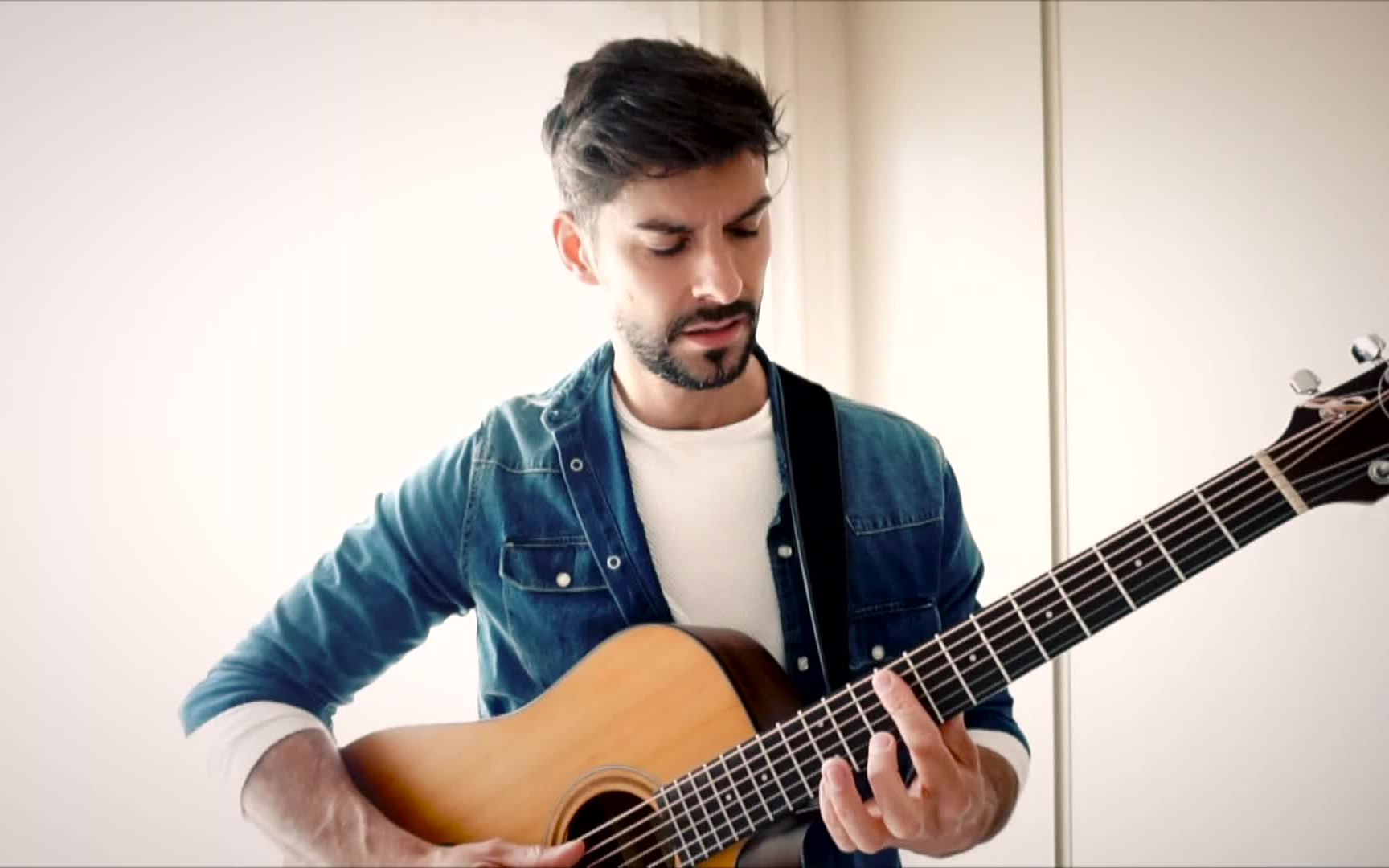 [翻唱]英国摇滚男歌手phil collins - another day in paradise(cover