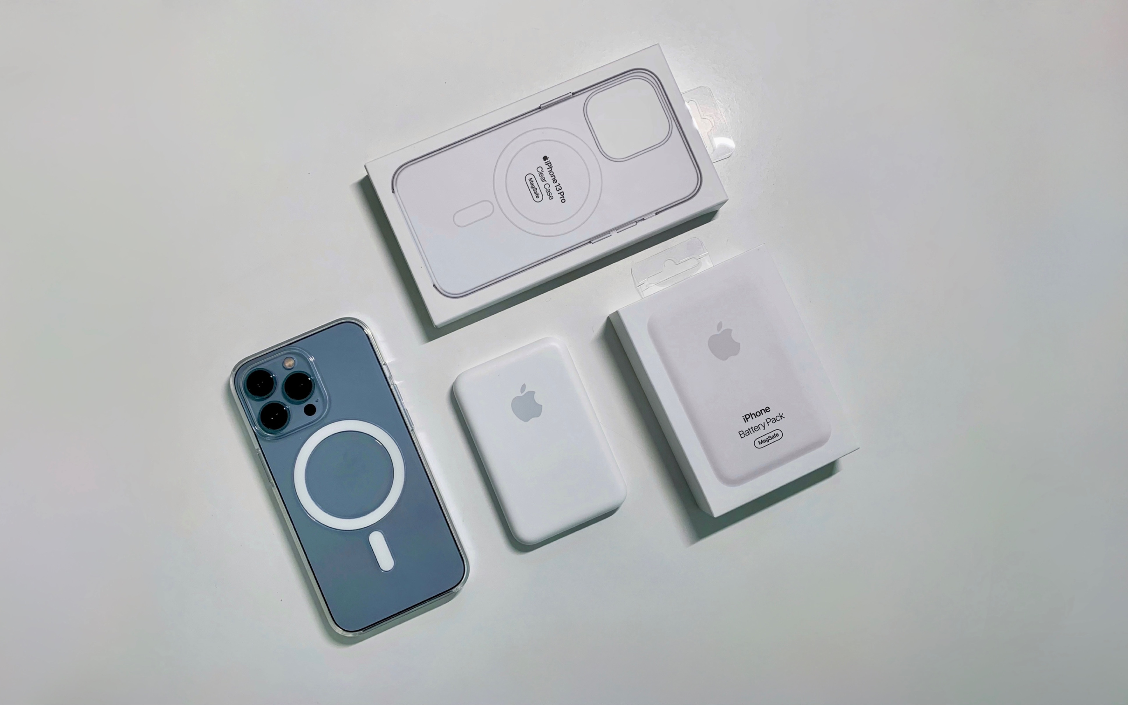 「开箱 / 测评」magsafe外接电池 & 官方透明保护壳