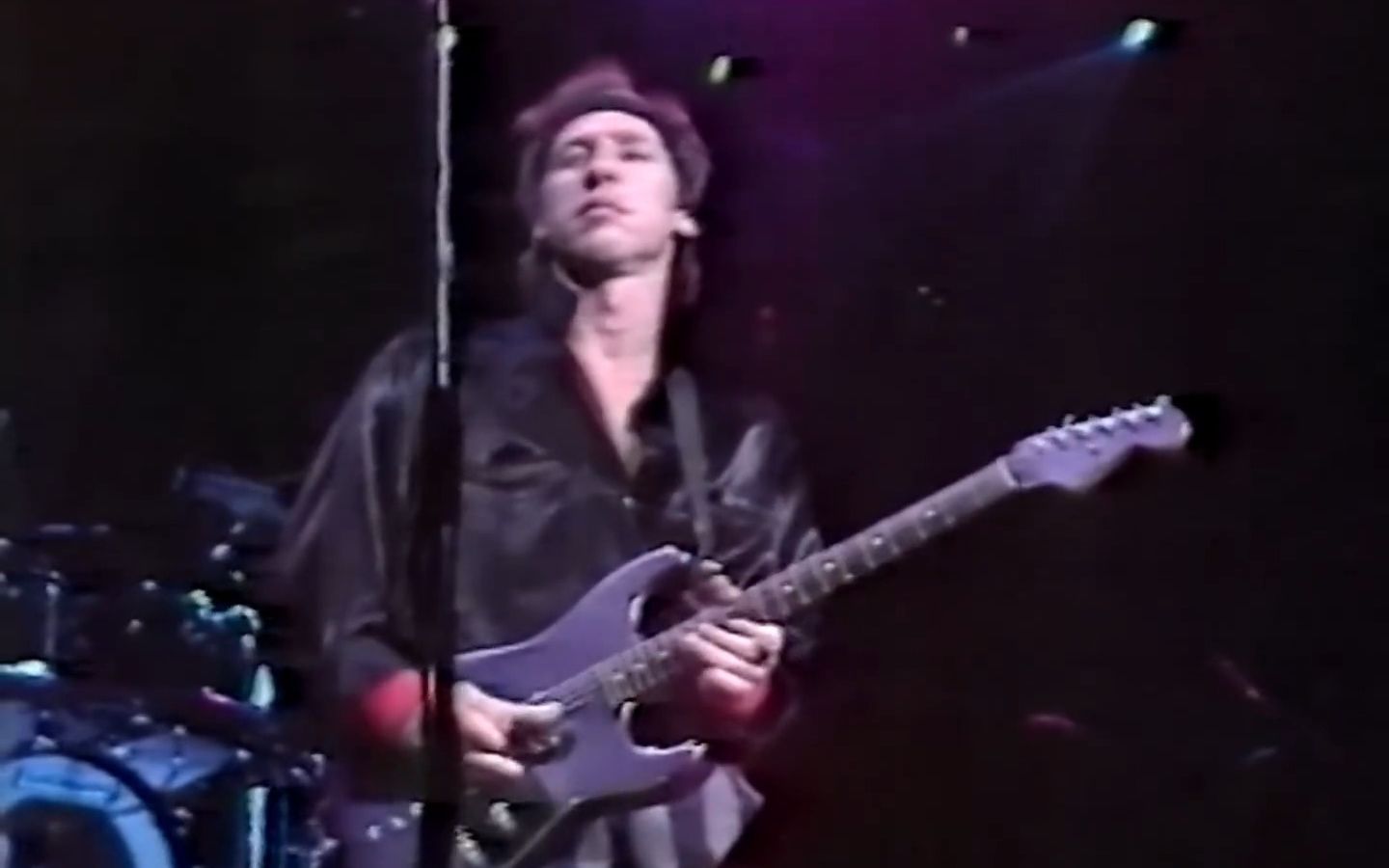 [图]Dire Straits - Ride Across The River (1986 Sydney) 中英字幕