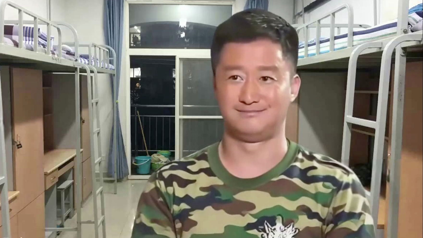 吴京:军训我是不想训的