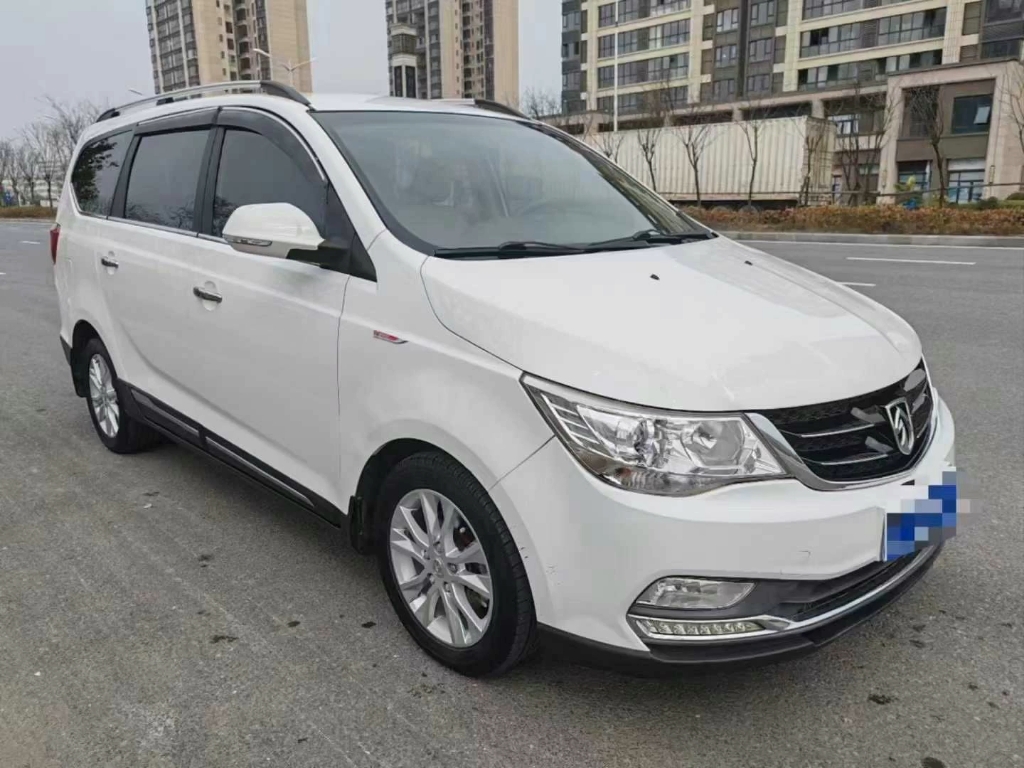 【品牌车型】宝骏 730 2016款 1.