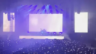 Video herunterladen: 【烟鬼】【My Type】The Chainsmokers 9.17北京演唱会现场版