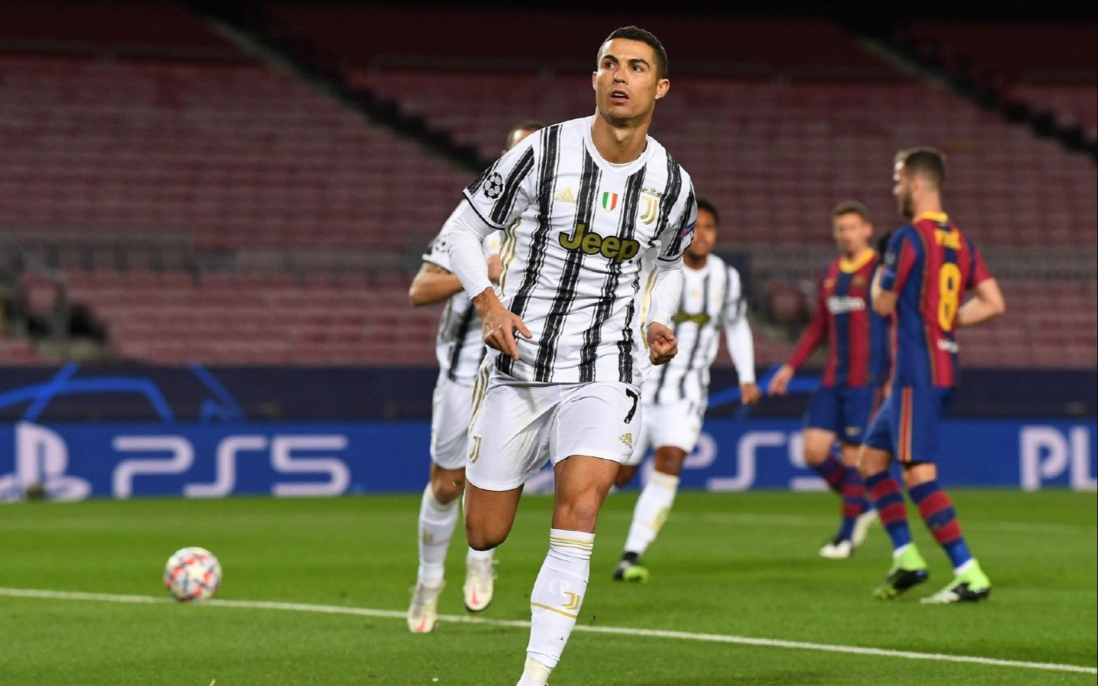 c罗7次大闹诺坎普瞬间耍皮克灭平托晒球衣唯他是梅西一生之敌