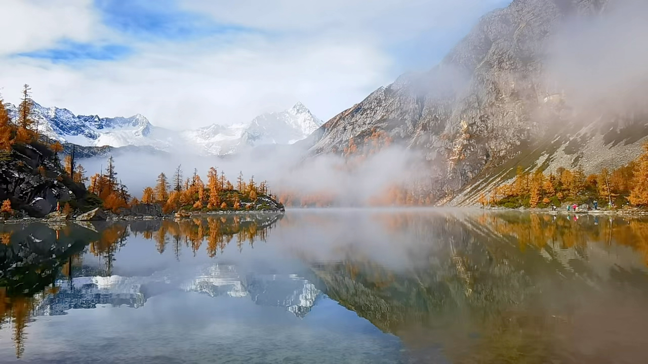 户外徒步登山 #登山杖 #自由和远方 #川西美景 #治愈系风景