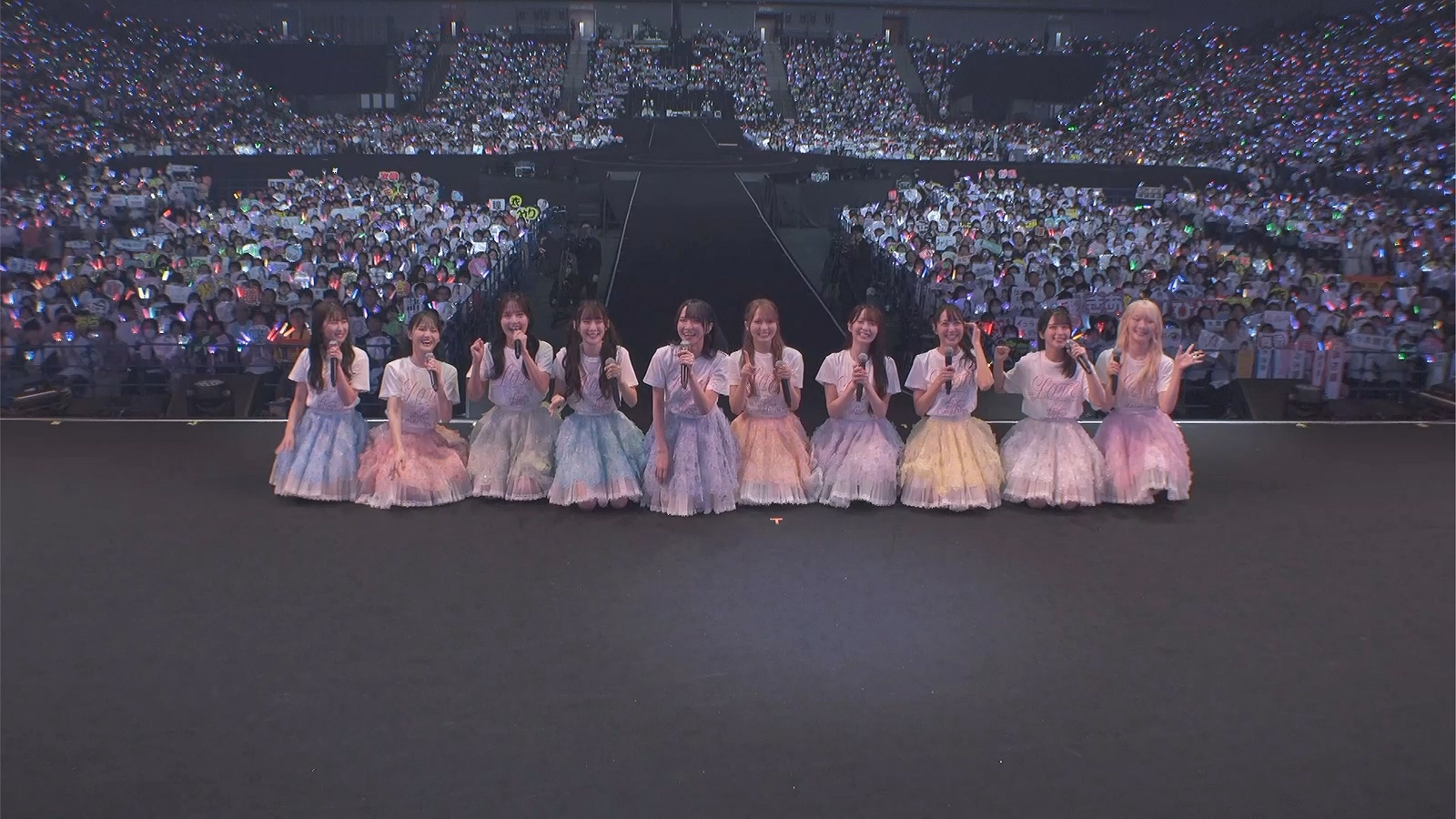 【=LOVE】2023.10.18「=LOVE 6th ANNIVERSARY PREMIUM CONCERT」DAY1 - 视频下载 Video Downloader