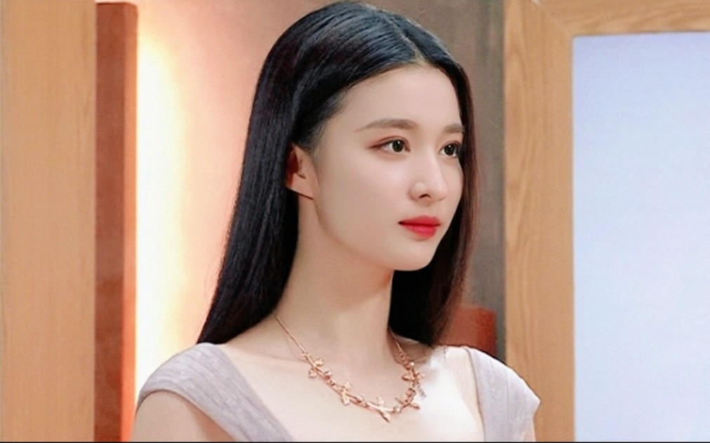 【演员请就位】【王楚然】台上的绝美南湘在台下依然是个娇憨美女