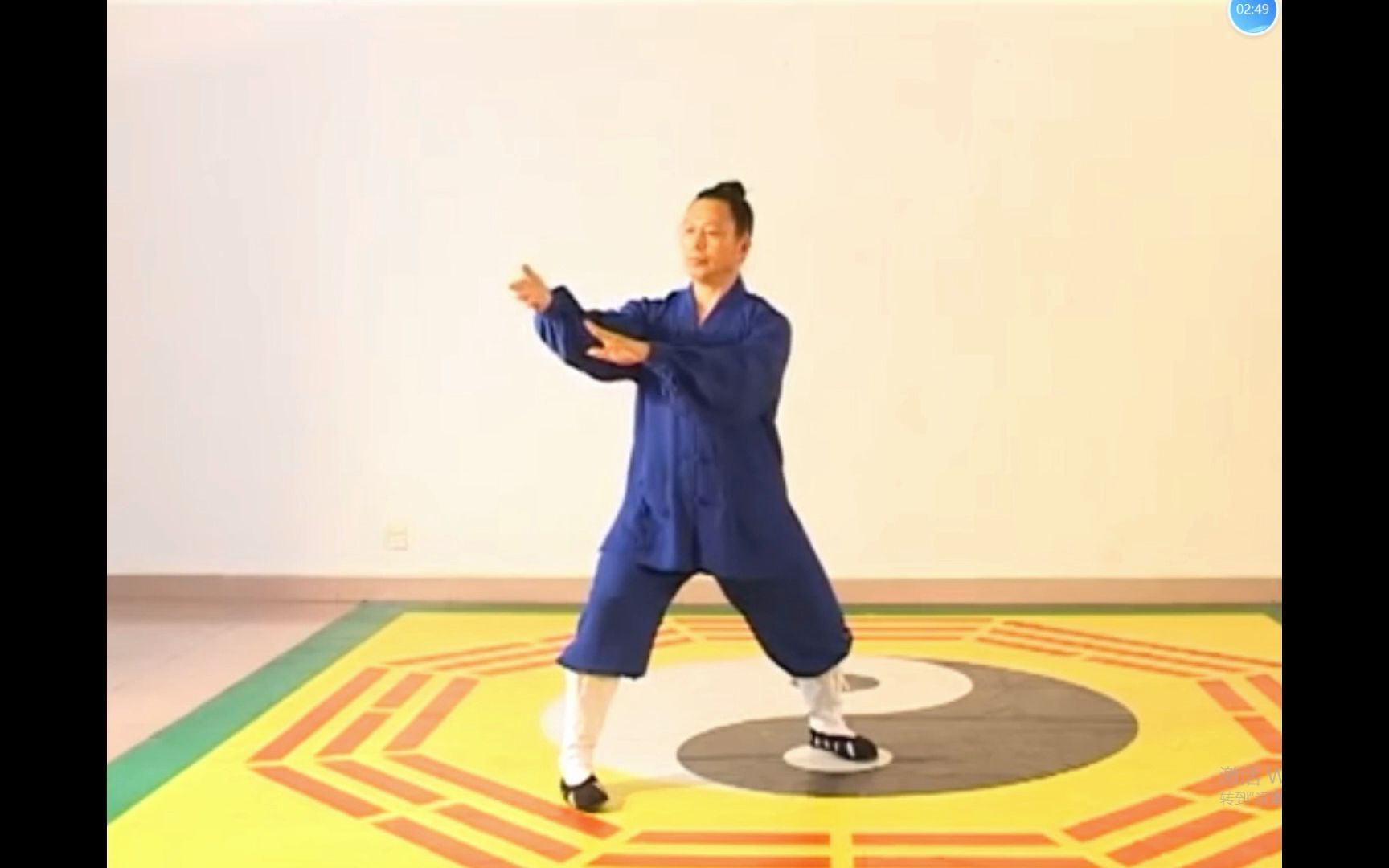 [图]武当张三丰太极拳108式001-005动