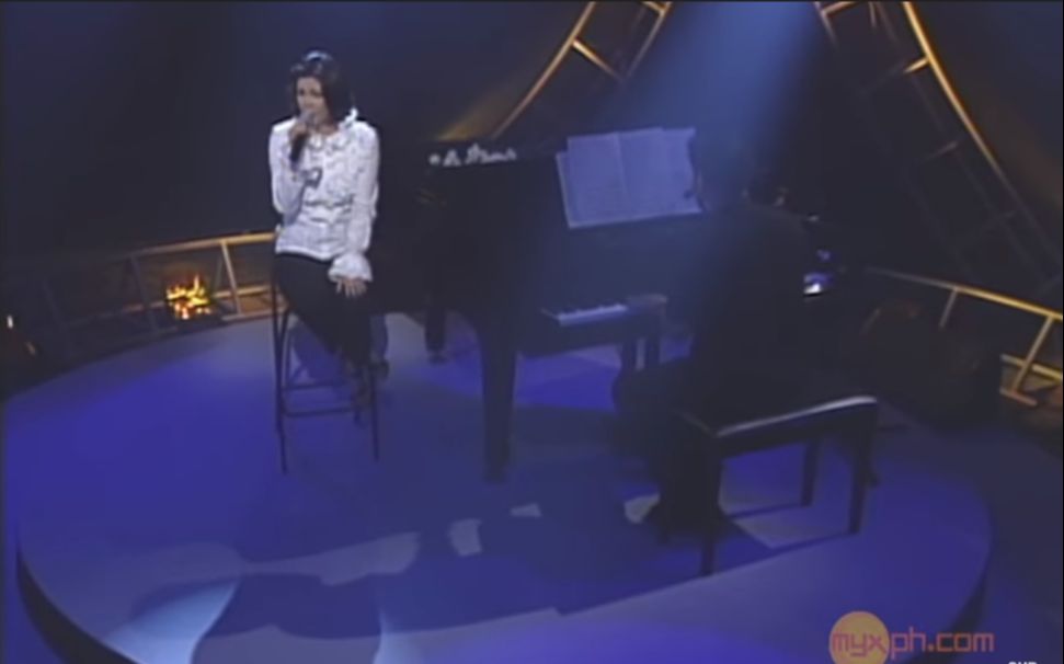 [图][Regina Velasquez]Come In Out Of The Rain-Live In MYX 2002