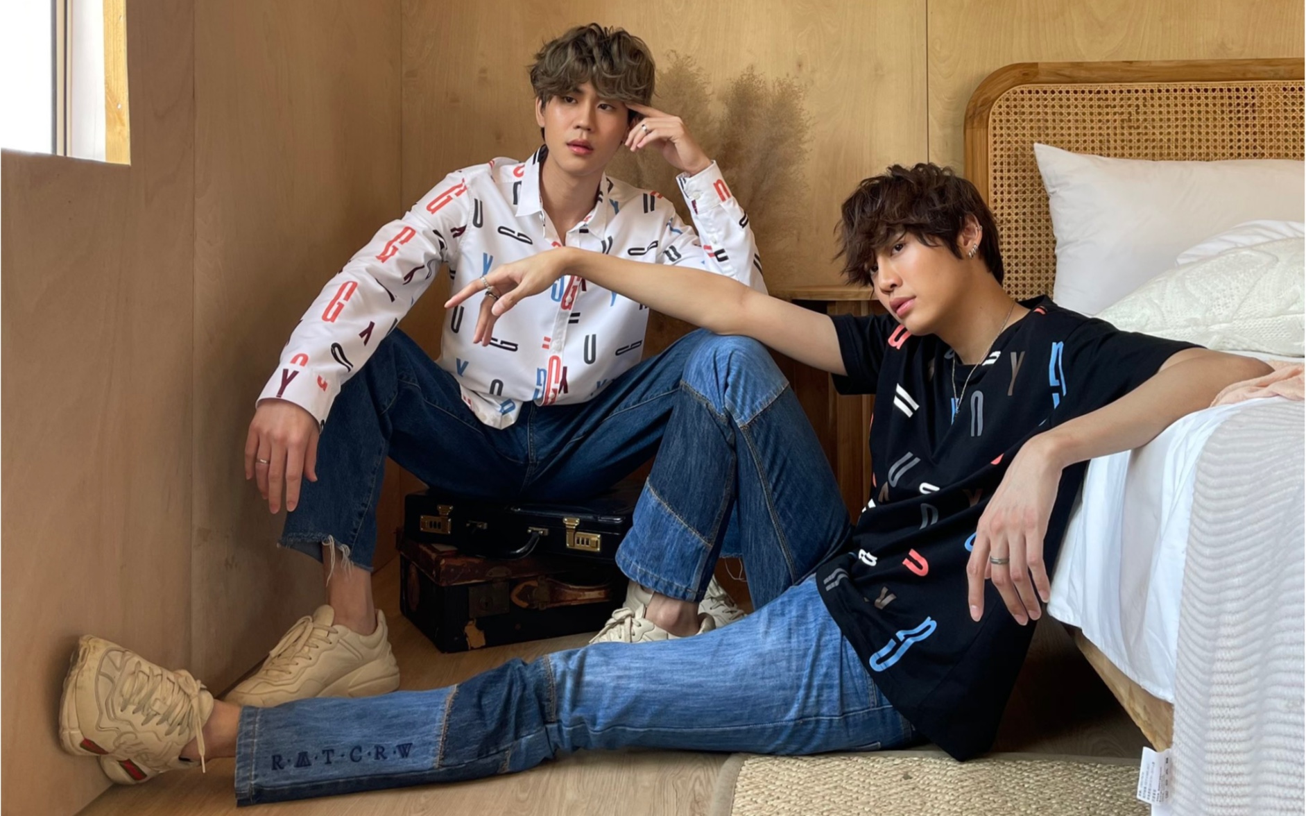 bounprem 文总包包 早上拍杂志晚上玩游戏,安排的明明白白