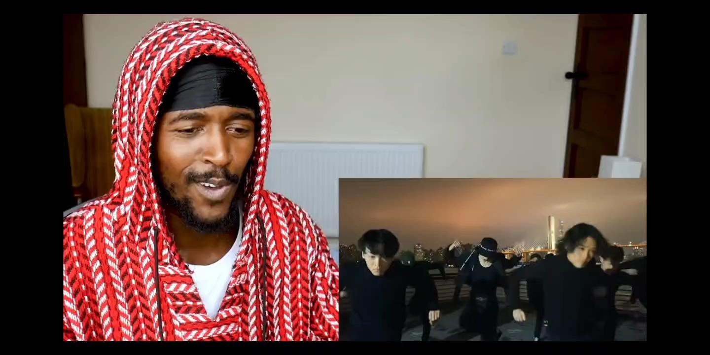 黑人阿拉伯小哥看这街3队长张艺兴《莲》舞蹈版反应视频reaction