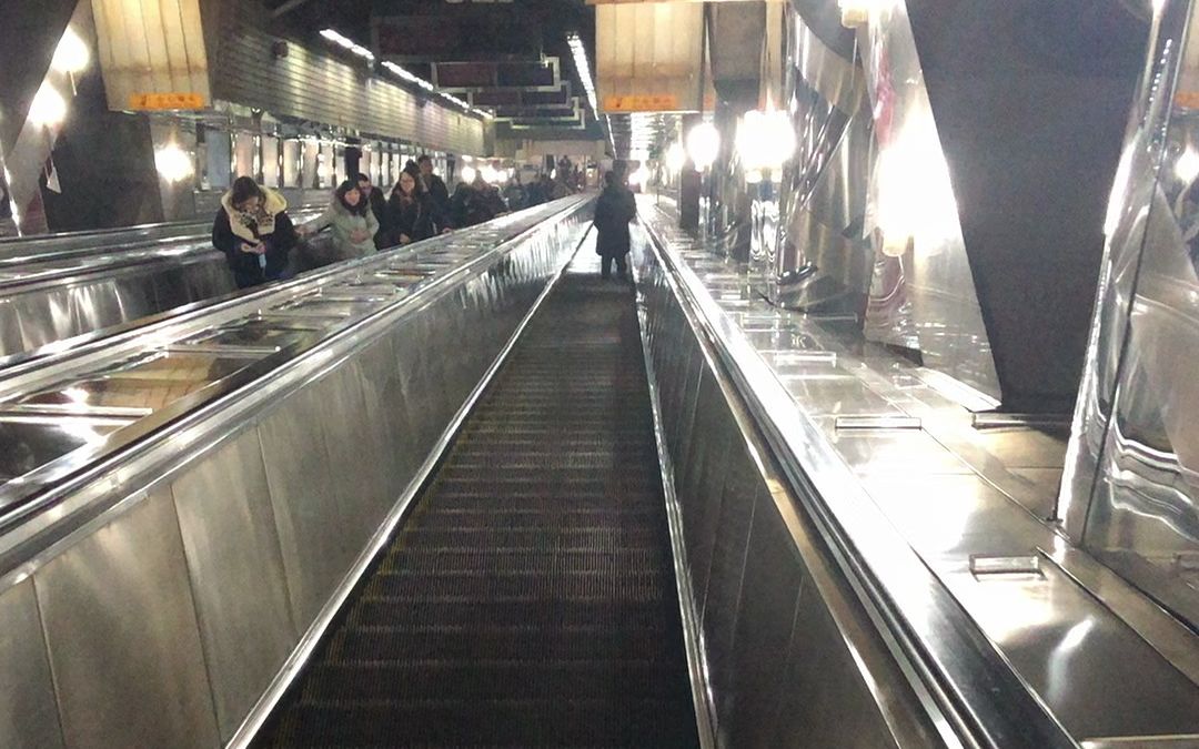 重庆皇冠大扶梯