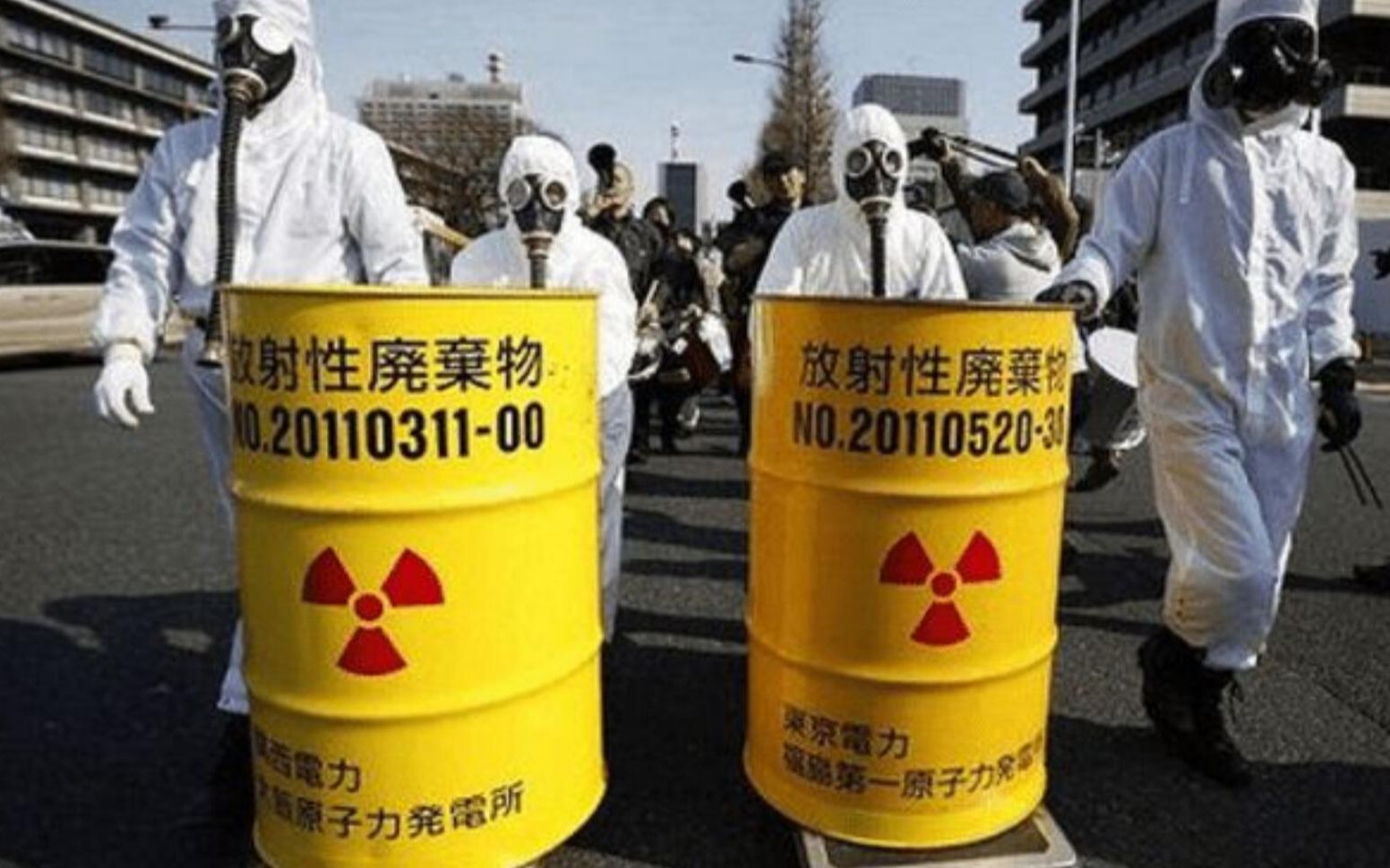 日本核废料污染手抄报图片