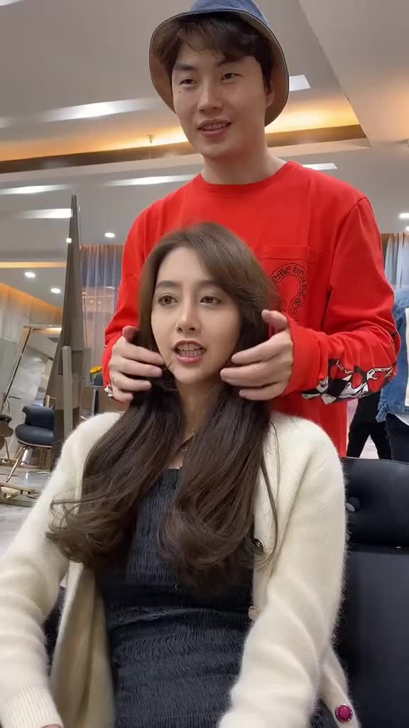 dou是宝宝 是那个想要保护的女孩嘛 @卓仕琳 #dou是宝宝