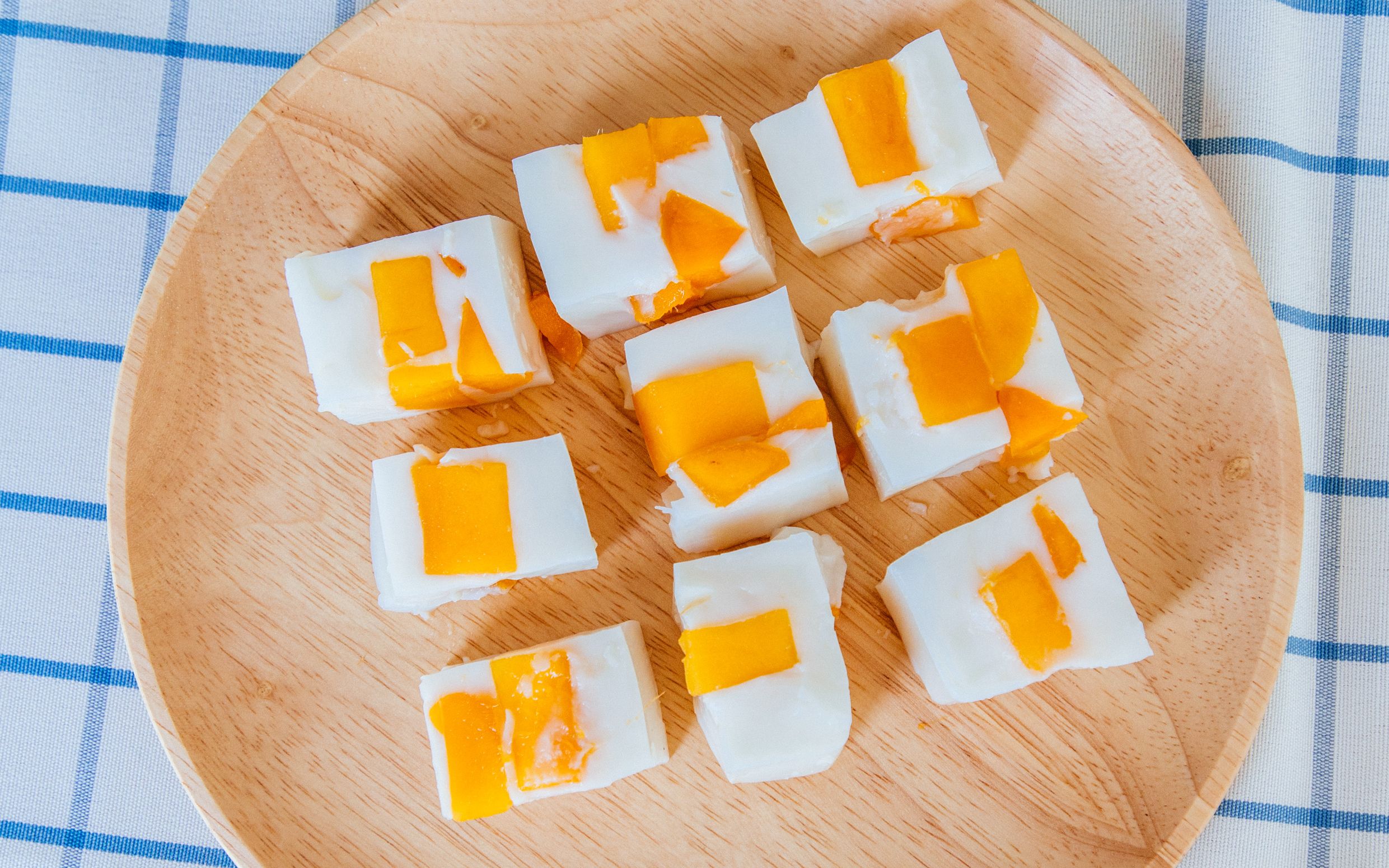 做一个好吃又好做的q弹,清香芒果椰奶冻吧