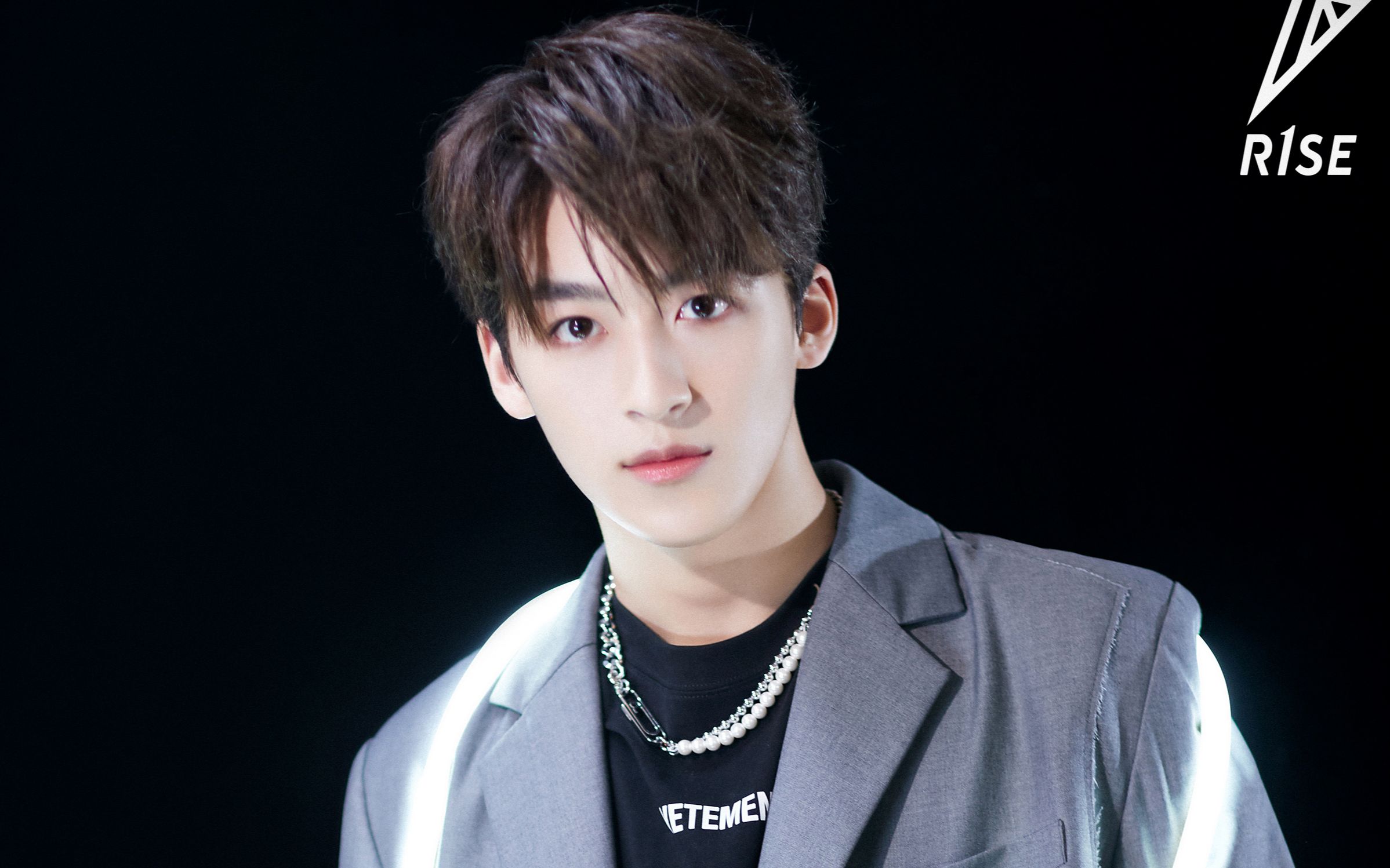 【何洛洛】20210129 爱豆周五见 直播全程 【720p/无水印】_哔哩哔哩