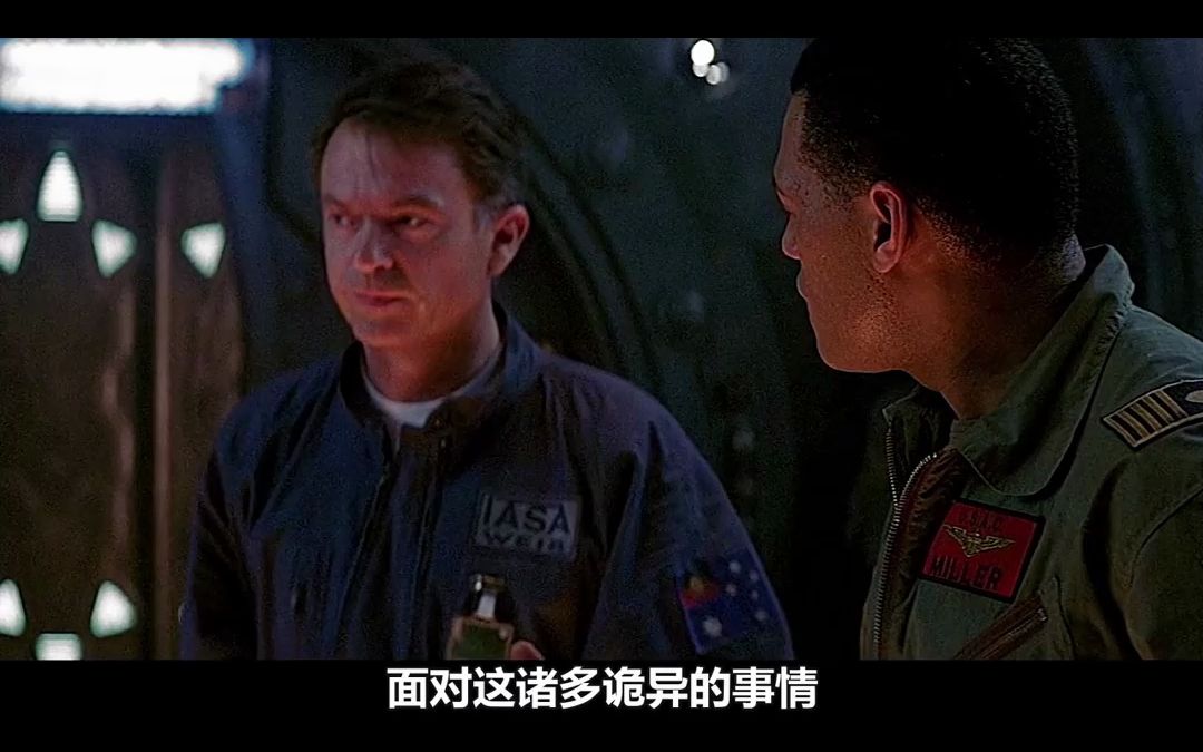 《黑洞表面》被删减30分钟,依然被称为最恐怖的科幻片