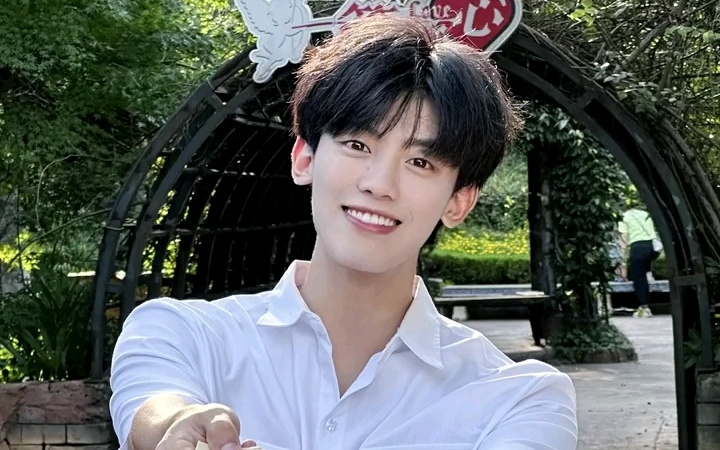 高颜值帅哥合辑