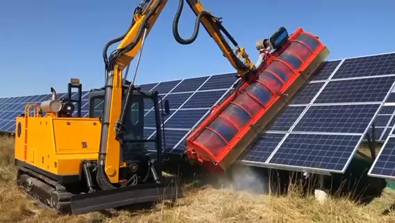 大型光伏电站清洗机