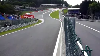 Download Video: 风驰电挚！近距离观看才知道 F1 的速度有多震撼