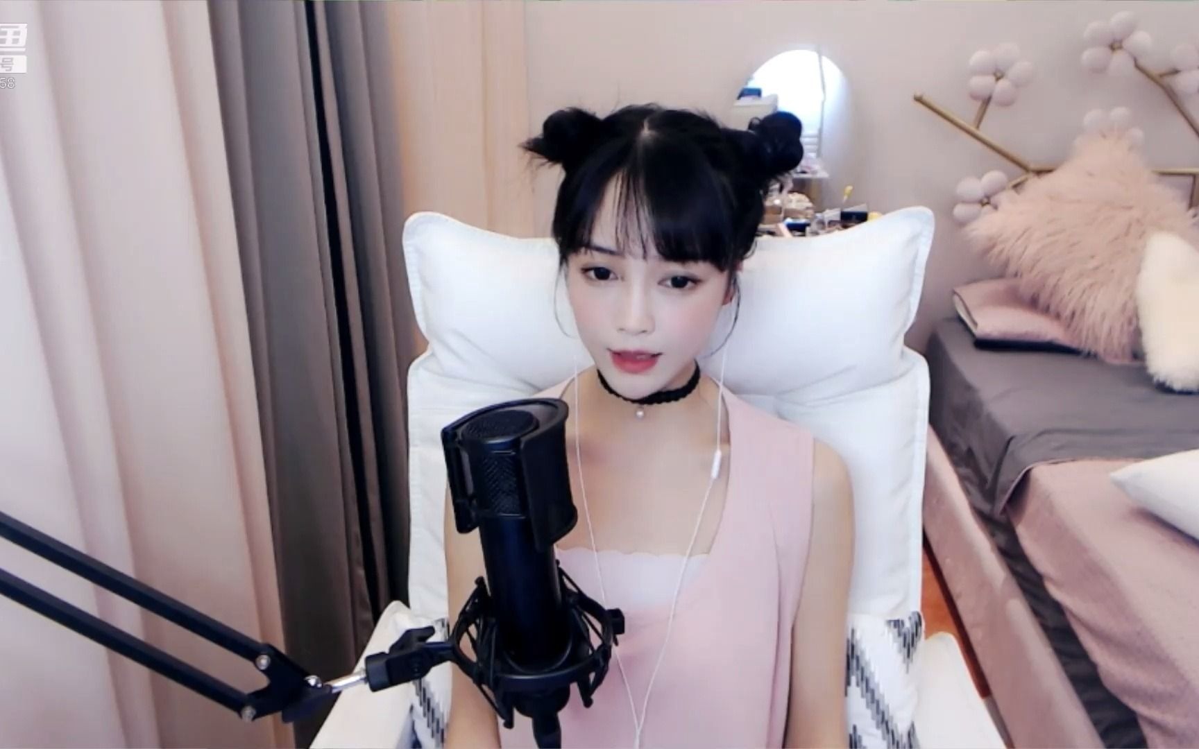 慕诗琪sherry直播_音乐,颜值(横屏)直播_斗鱼直播