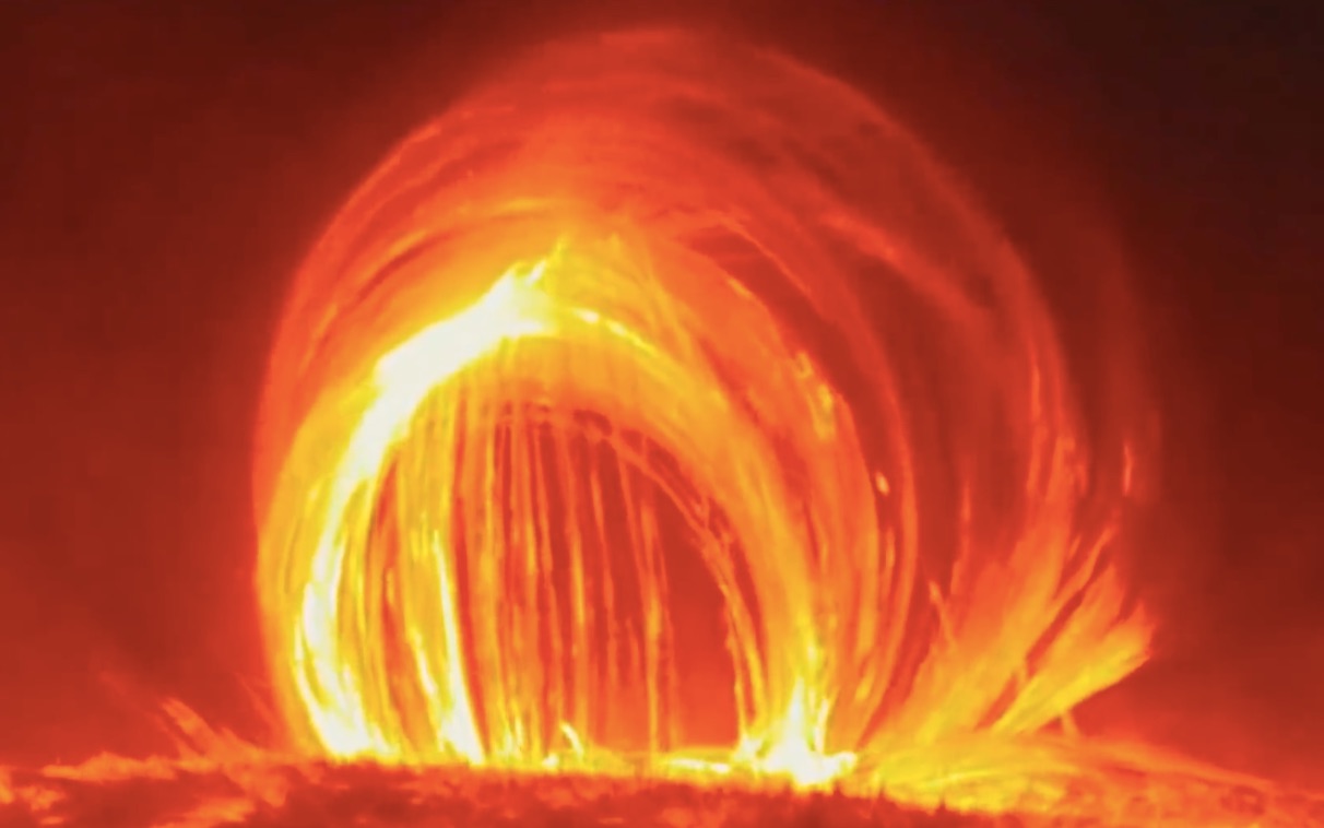 喂,来看(壮观)"爆发日珥"