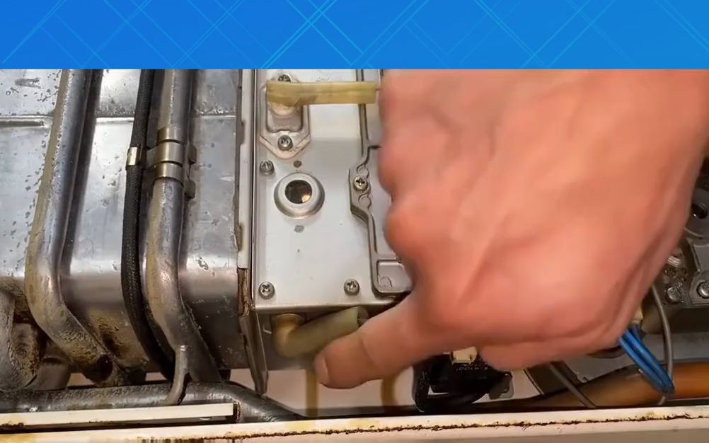 前锋热水器a5故障中途熄火是什么故障?