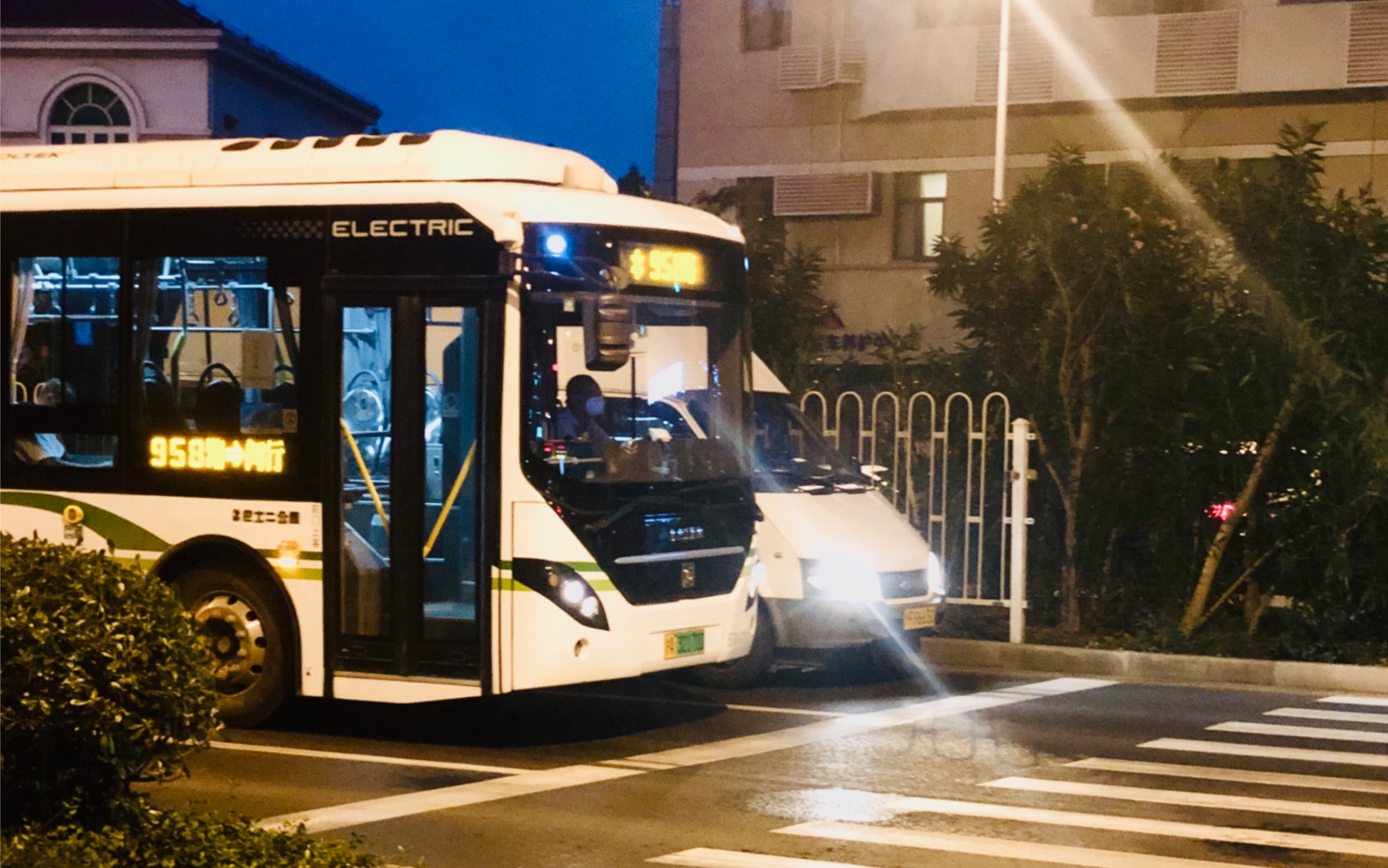 (上海公交)(走形音系列-01)958路swb6108bev04(久事自编s0m)1pv5138