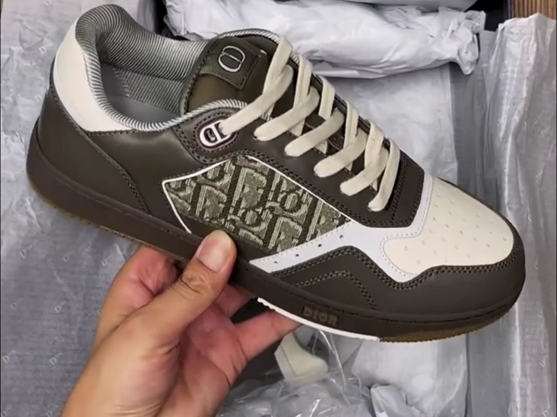 奢侈品穿搭分享 迪奥新款休闲板鞋 公子哥穿搭