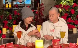 Скачать видео: 【彭昱畅&李庚希】20240213直播聊天