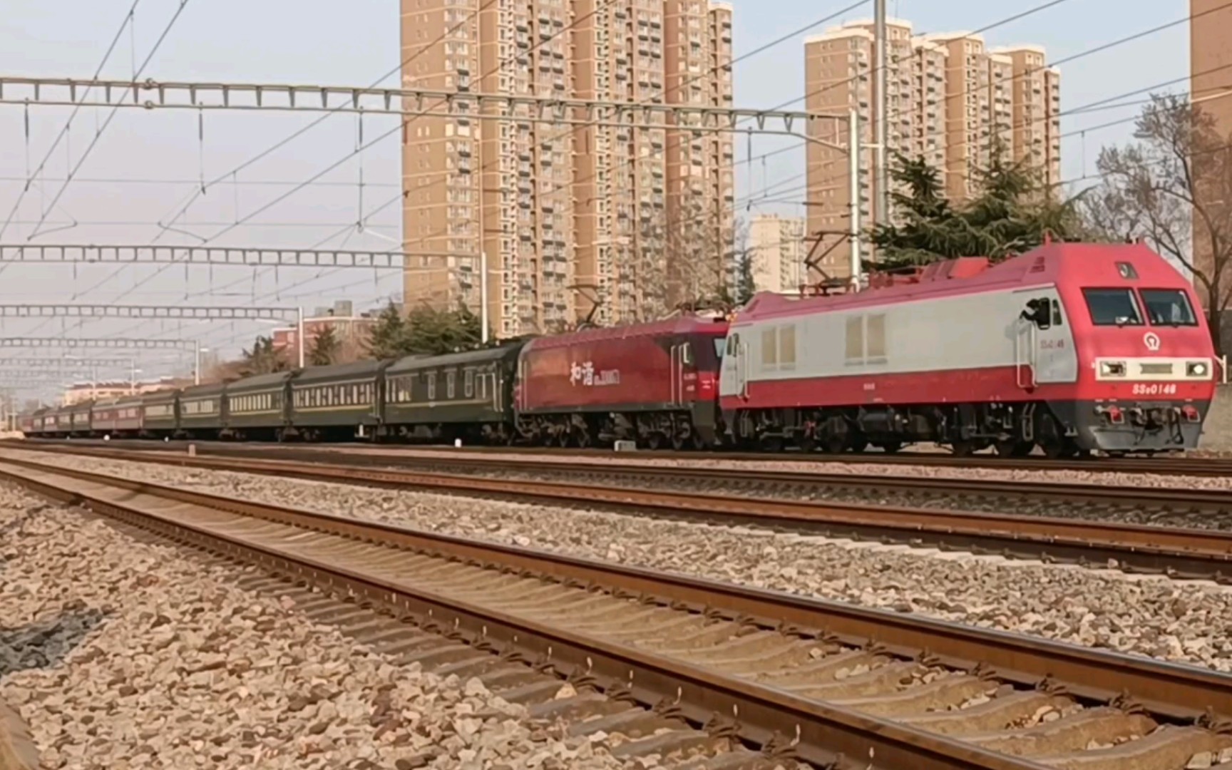 k7751ss9g连挂hxd3d进站和出站