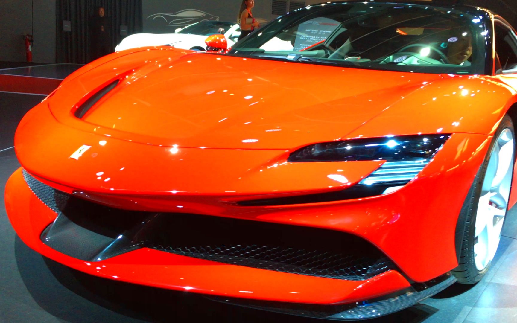 法拉利 ferrari sf90 stradale 艺术视频由作者于法拉利意大利费奥拉