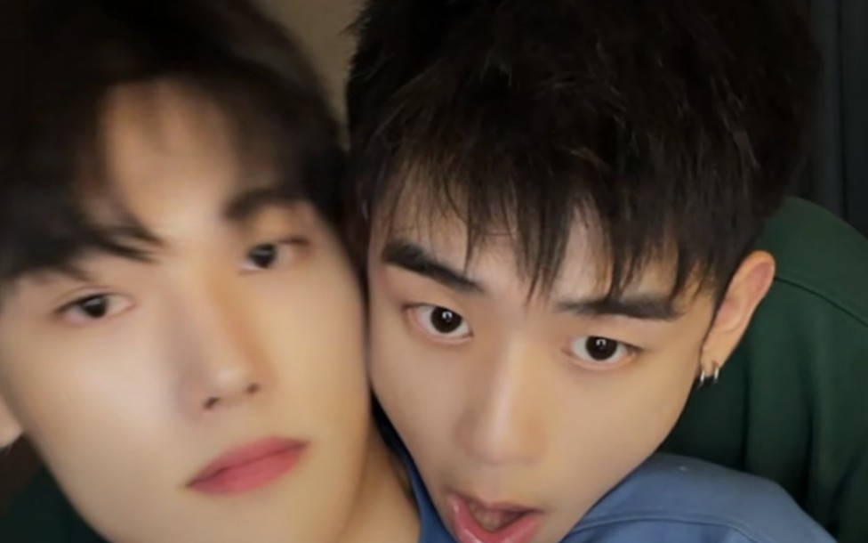 17号突袭直播 #鹤楷#刘泽楷#郝钰邸